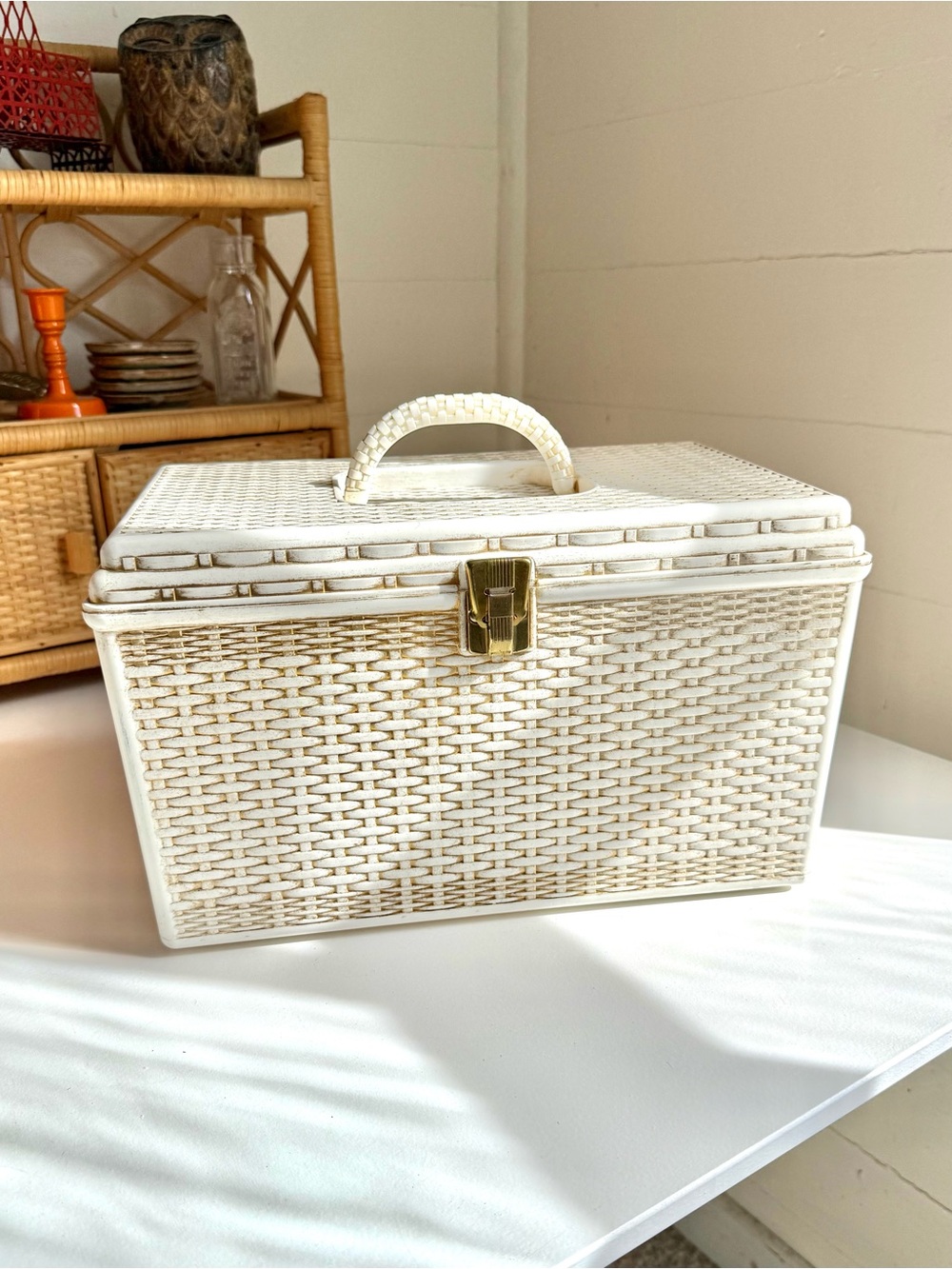 Vintage Wilson Wil-Hold sewing box white gold plastic wicker basket weave tray